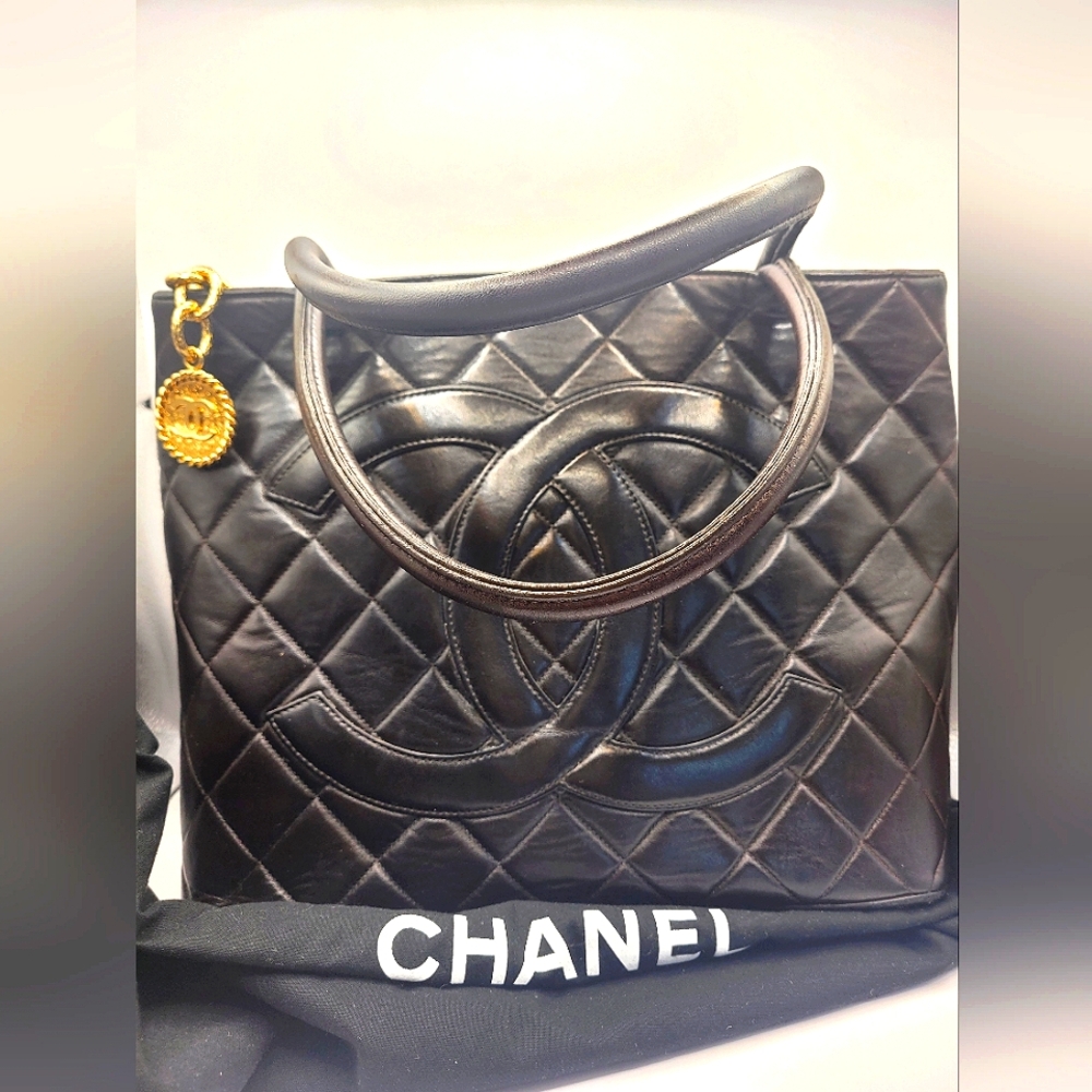 CHANEL Matelasse Lambskin Gold Medallion CC Logo Tote Bag Brown